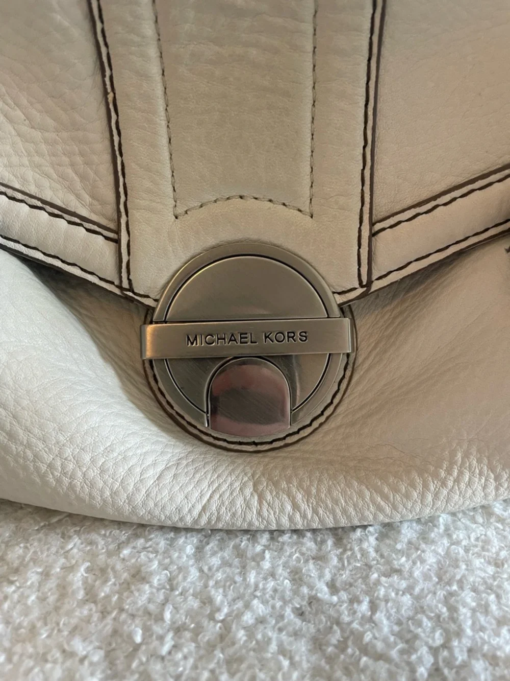 Vintage Y2K Michael Kors Leather Turn Lock Shoulder Bag Ivory Pebbled Satchel